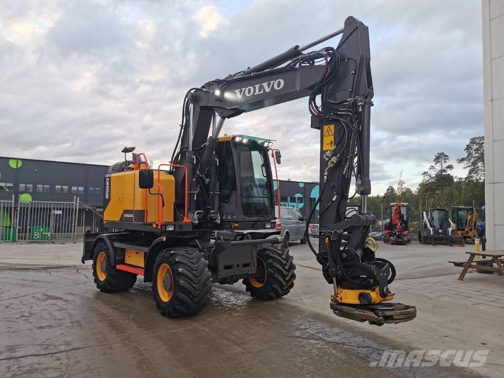 Volvo EWR 150 E حفارات بعجل