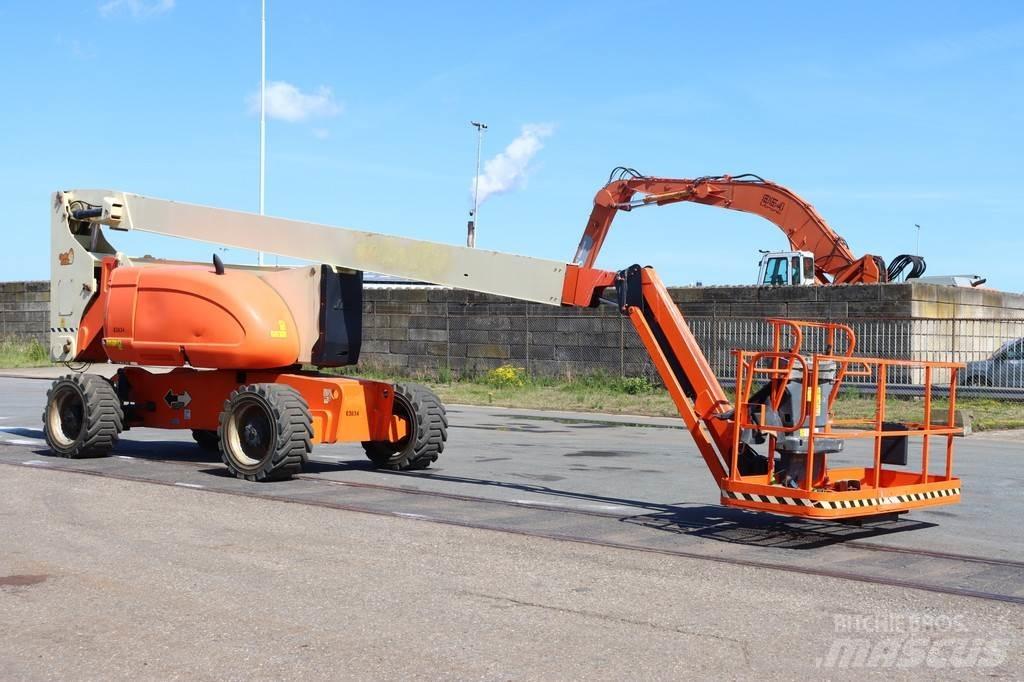 JLG 800AJ رافعات سلة مفصلية