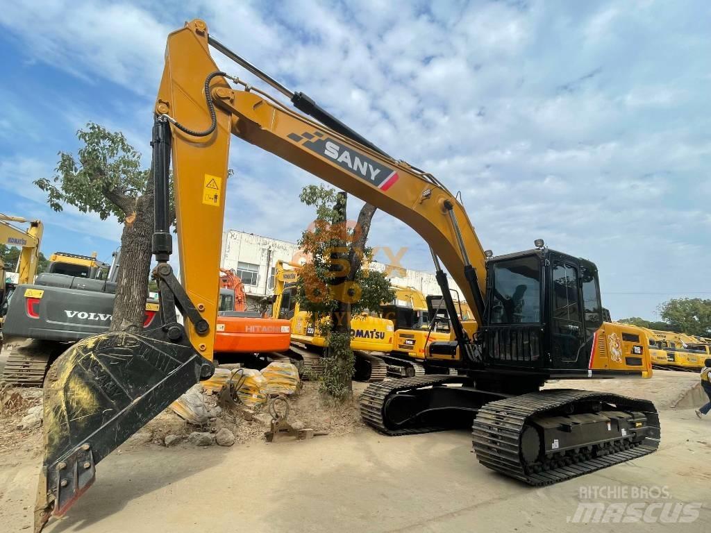 Sany SY 215 C حفارات زحافة