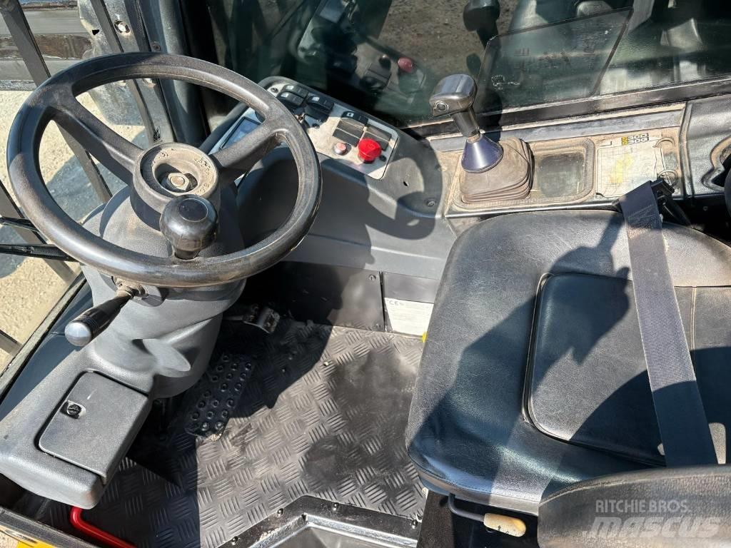 JCB TLT 30 D مناولات متداخلة