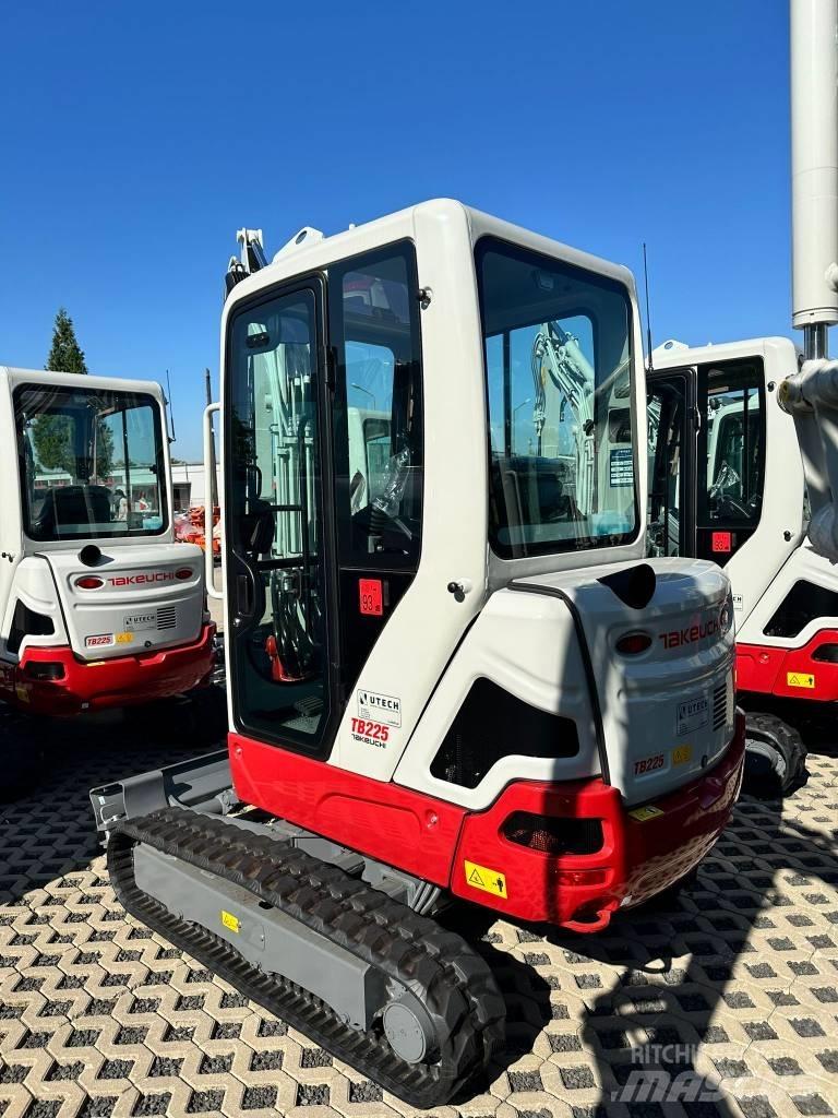 Takeuchi TB225 V3 حفارات صغيرة أقل من 7 طن (حفارات صغيرة)