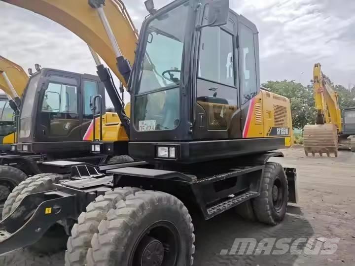 Sany SY 155 W حفارات بعجل