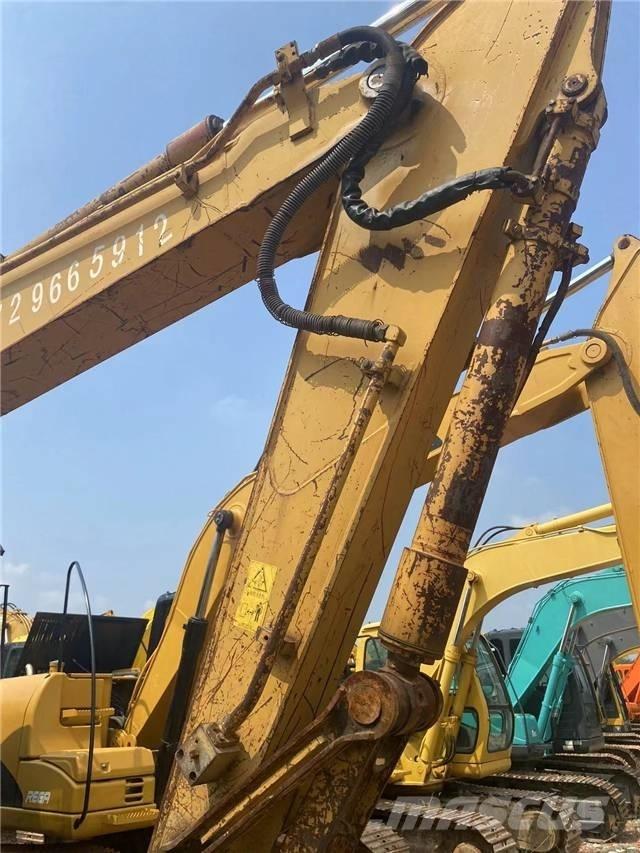 CAT 313C حفارات زحافة