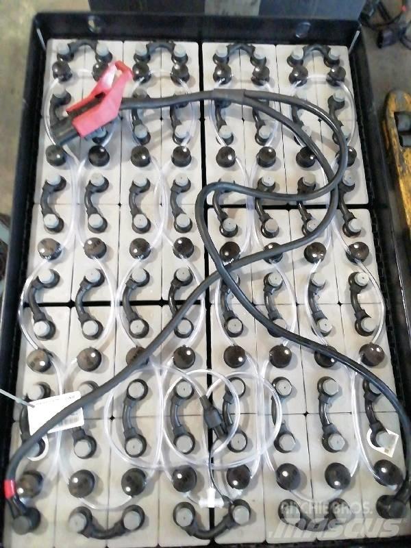 Still RX 60-30 شاحنات ذات رافعات شوكية تعمل بالكهرباء