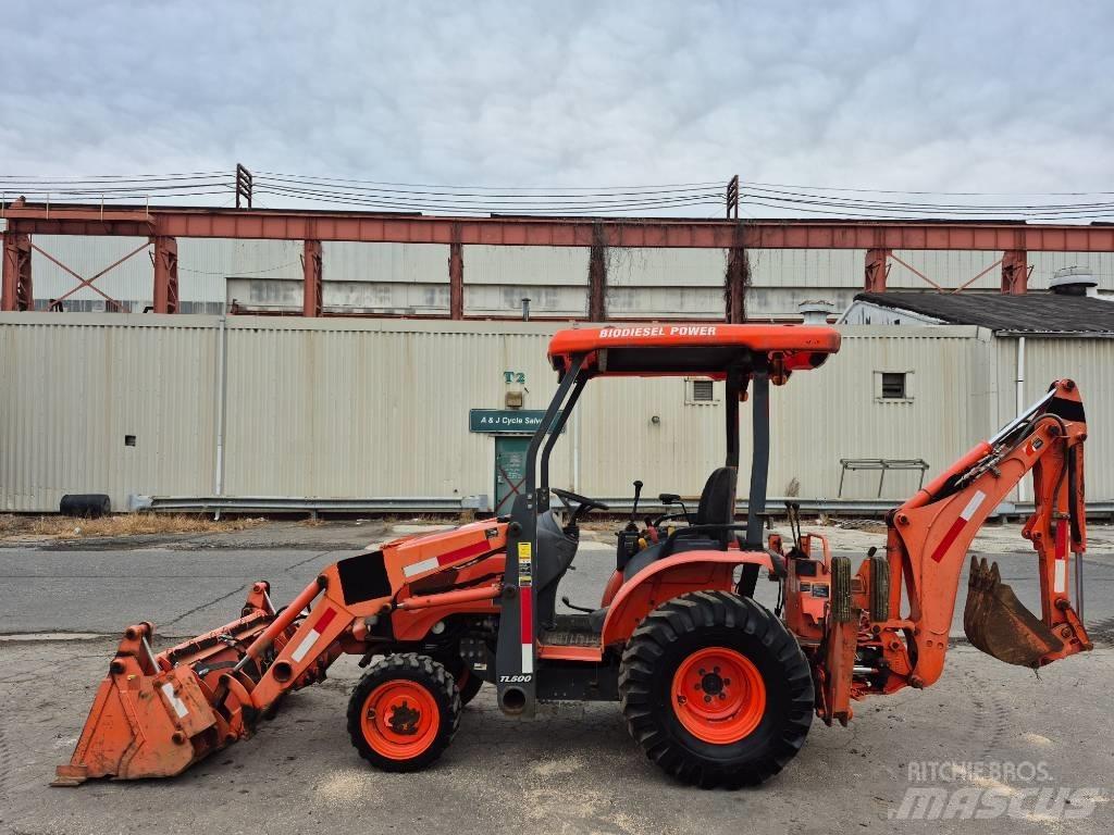 Kubota B 26 جرارات مدمجة