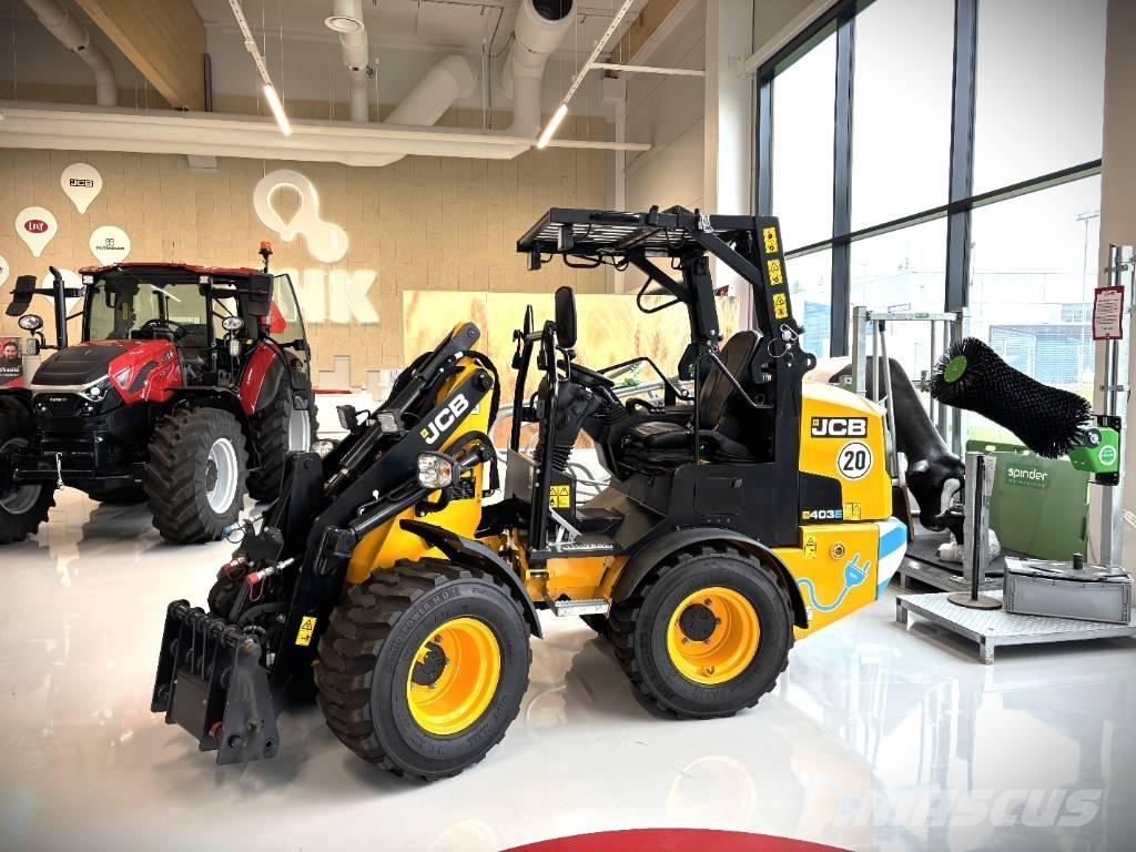 JCB 403 E لوادر متعددة الأغراض
