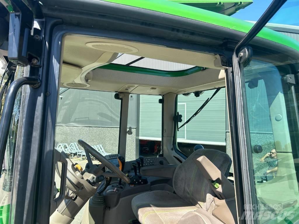 John Deere 6430 الجرارات