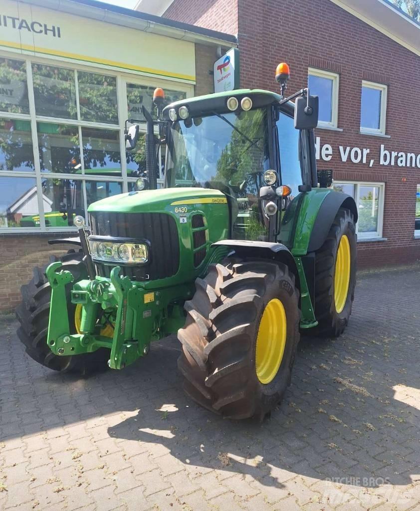 John Deere 6430 الجرارات