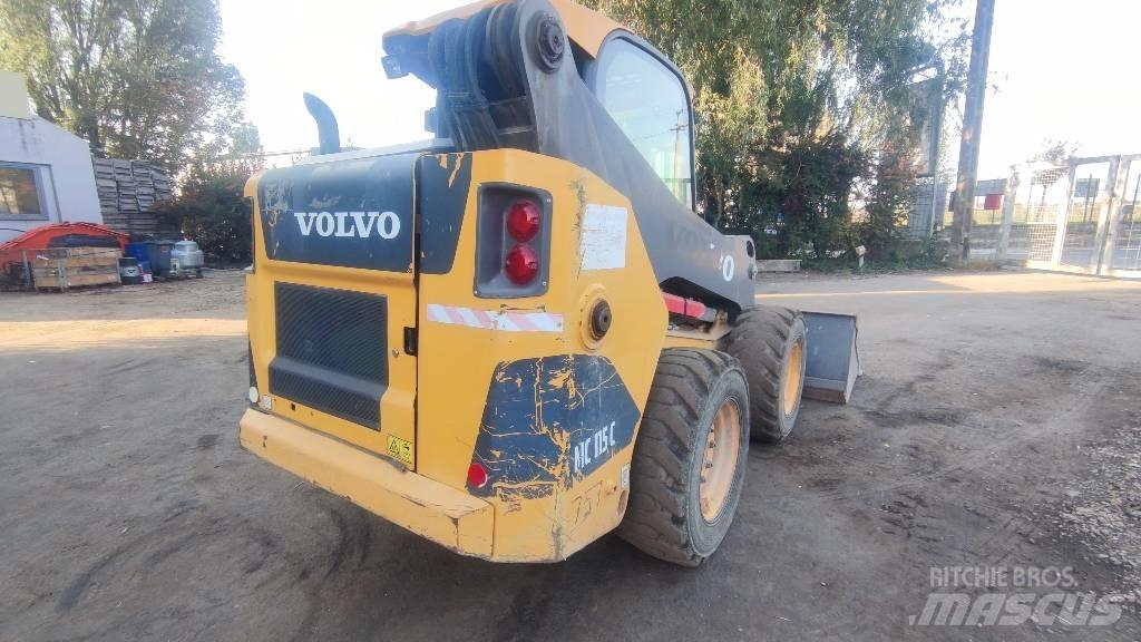 Volvo MC 115 C لوادر انزلاقية التوجيه