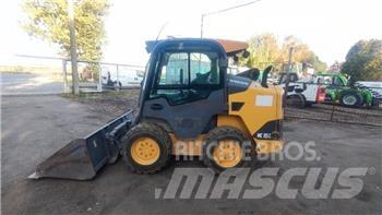Volvo MC 115 C لوادر انزلاقية التوجيه