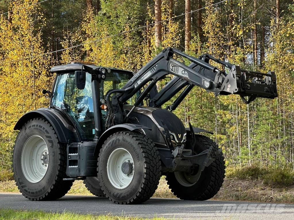 Valtra N175 V الجرارات