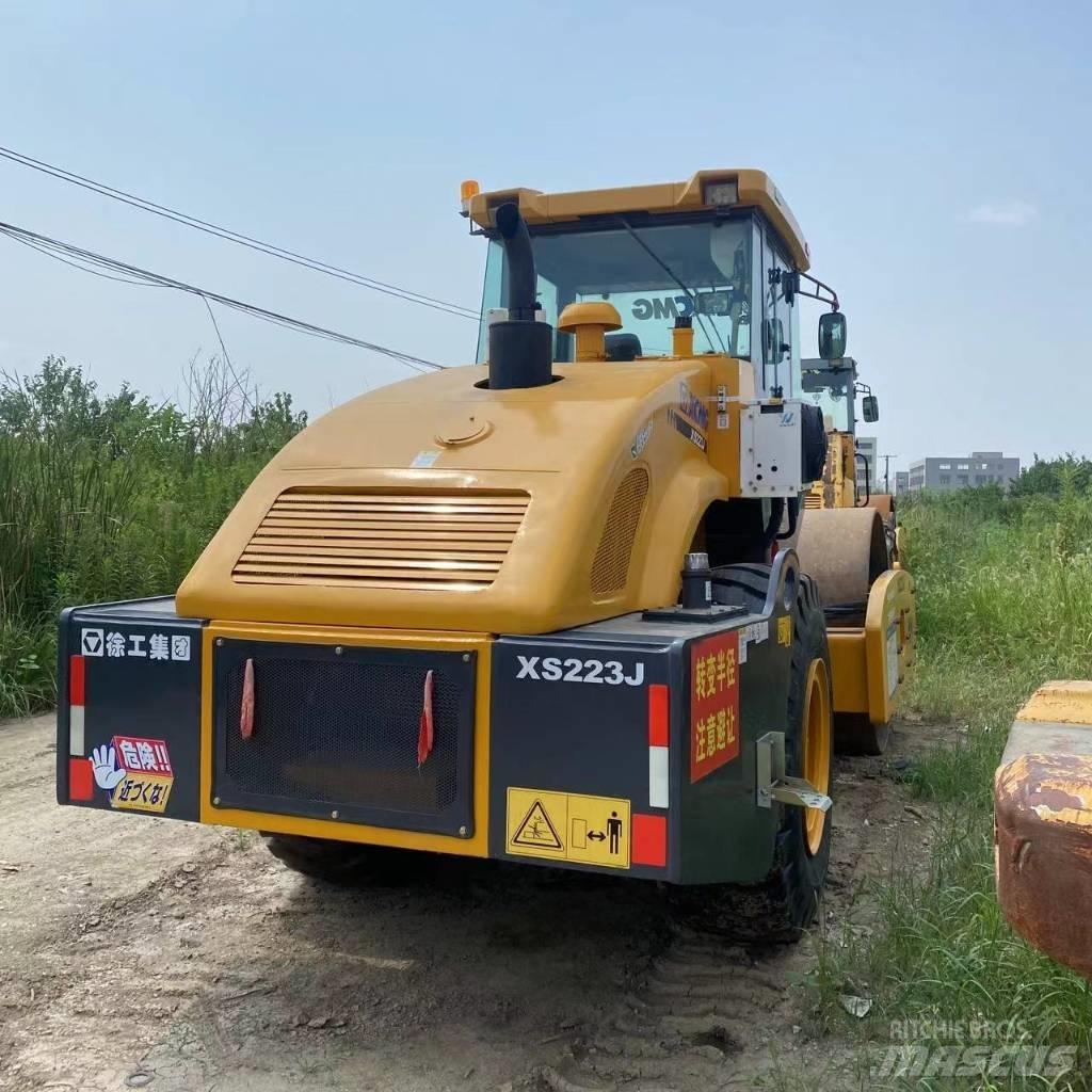XCMG XS 223 J مداحل أحادية الأسطوانة