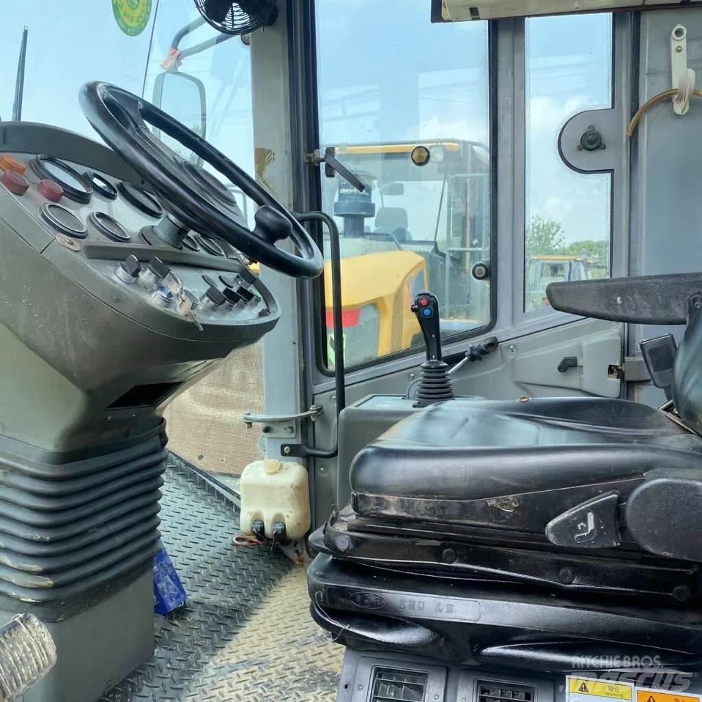 XCMG XS 223 J مداحل أحادية الأسطوانة