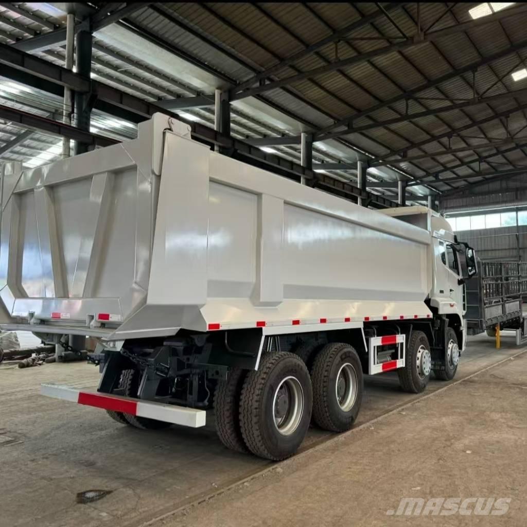 Howo 371 8x4 شاحنات قلابة