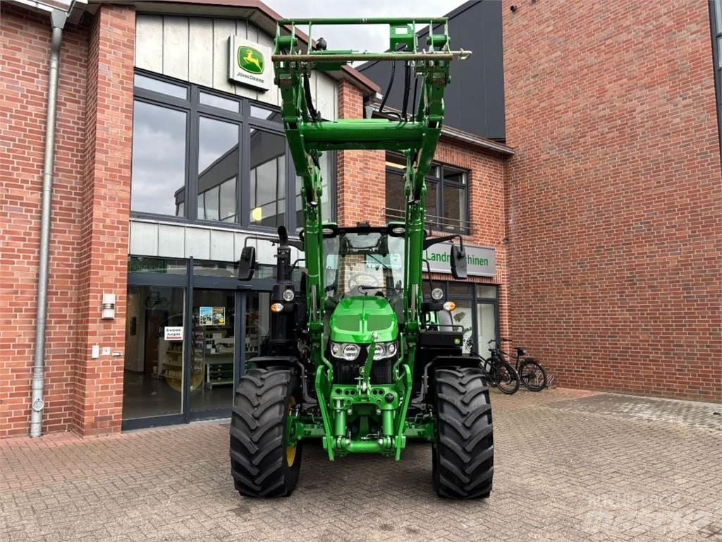 John Deere 6120M الجرارات