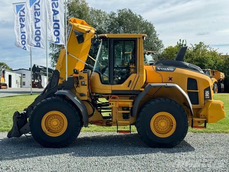 Volvo L 90 H لوادر بعجل