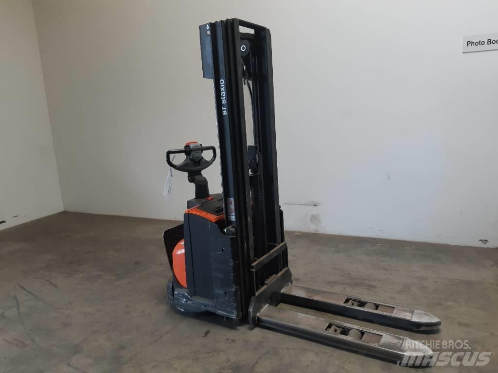 BT SWE 120 L معدات التكديس الجوالة
