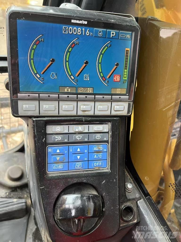 Komatsu PC 210 LC-8 حفارات زحافة