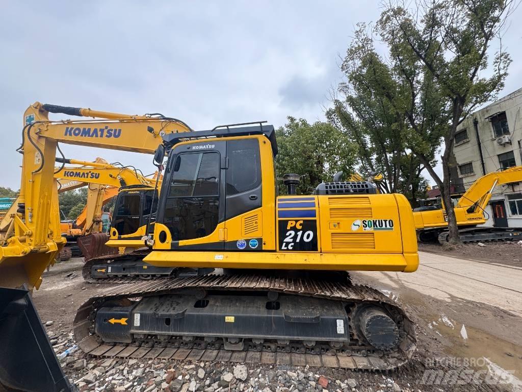 Komatsu PC 210 LC-8 حفارات زحافة