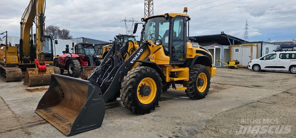Volvo L 45 H لوادر بعجل