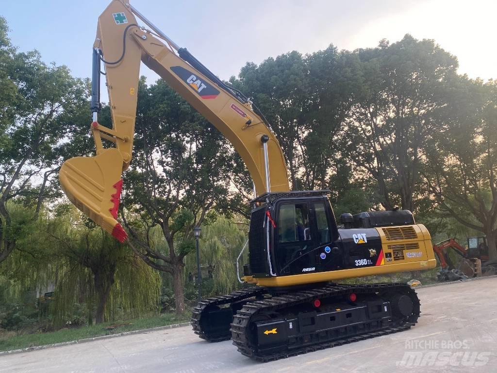 CAT 336 D حفارات زحافة