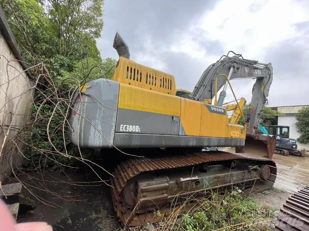 Volvo EC 380 D L حفارات زحافة