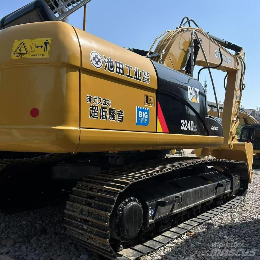 CAT 324D2L حفارات زحافة