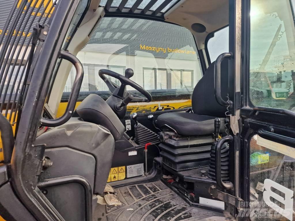 JCB 535-140 مناولات متداخلة