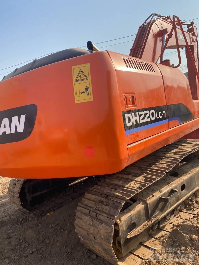 Doosan dh220lc-7 حفارات زحافة