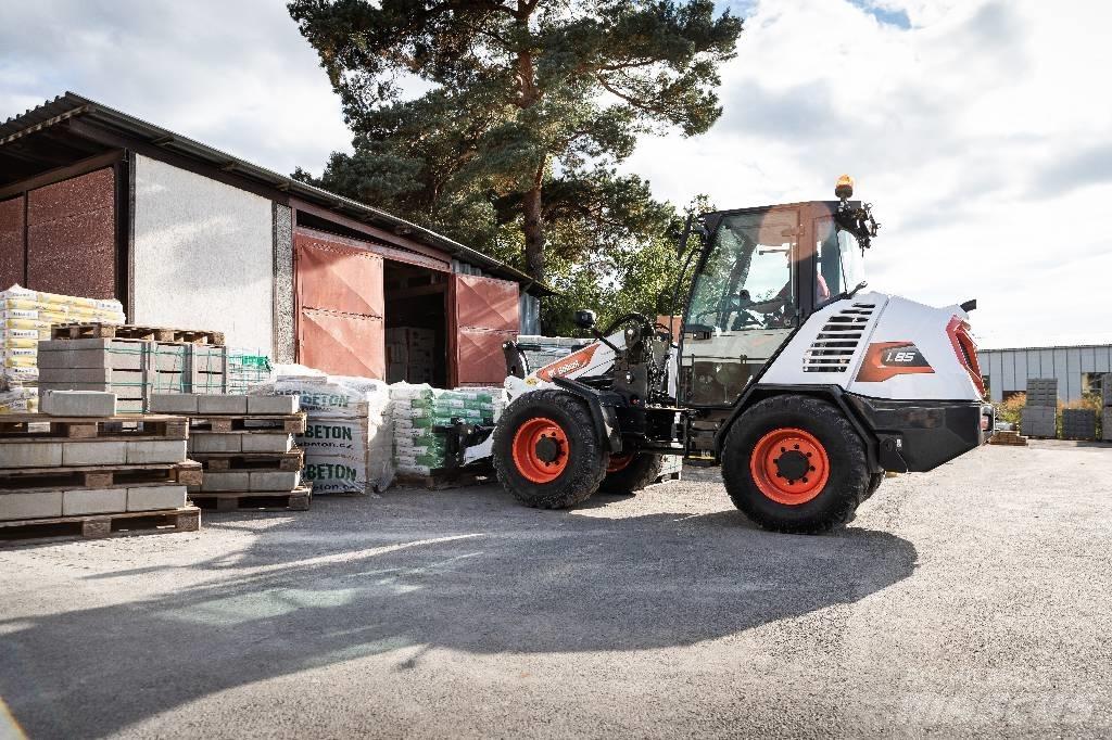 Bobcat L 85 لوادر بعجل