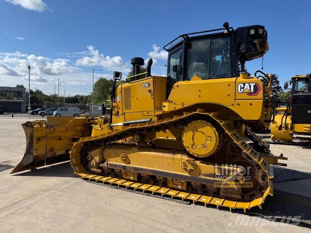 CAT D 6 LGP بلدوزرات مجنزرة