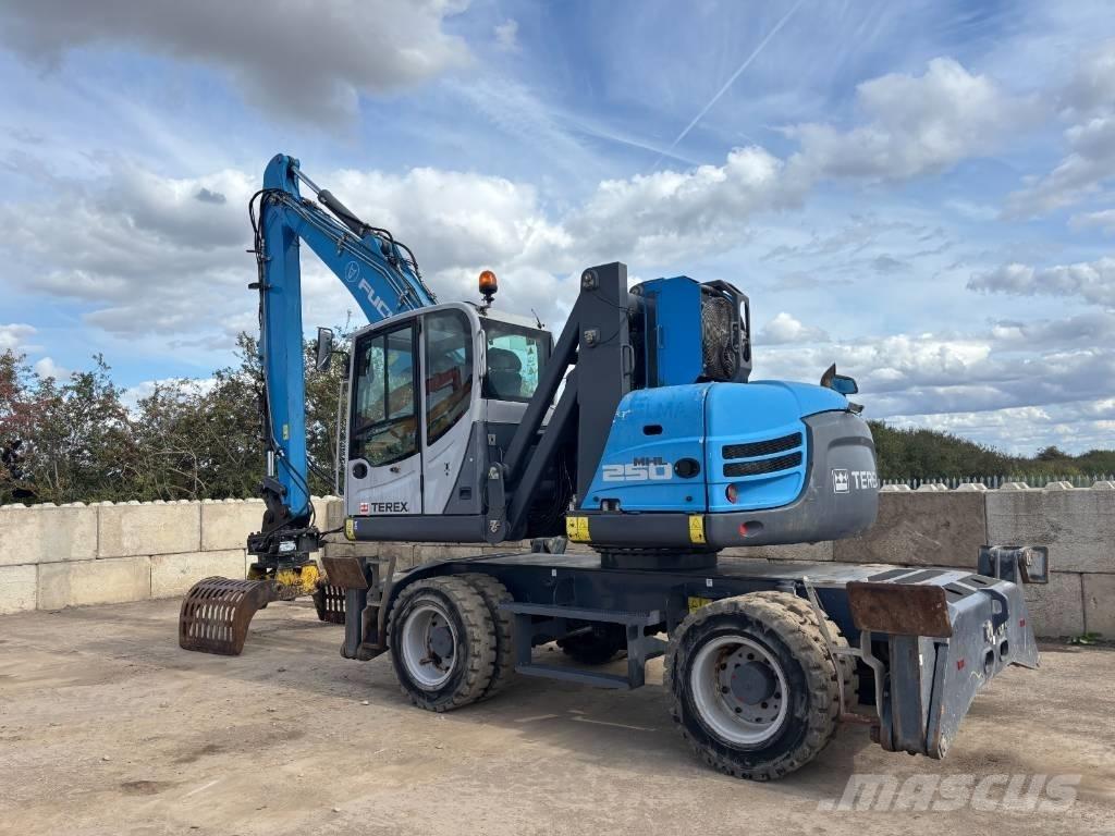 Fuchs MHL 250 مناولات المخلفات / مناولات صناعية