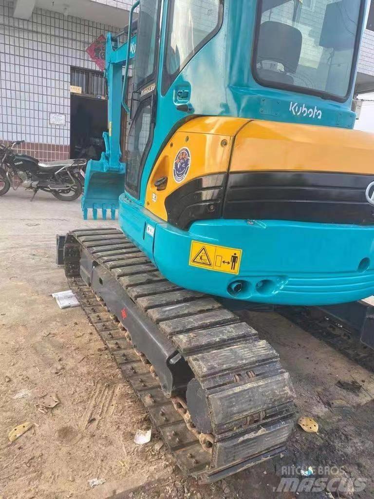 Kubota KX 155 حفارات زحافة