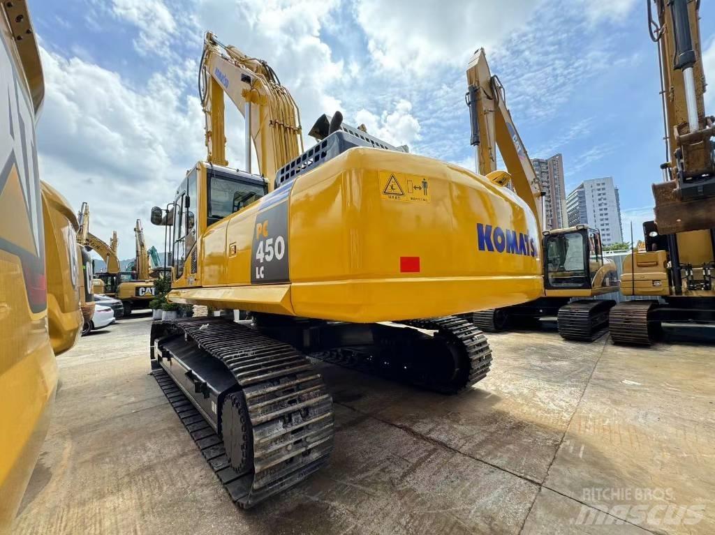Komatsu PC 450 LC-8 حفارات زحافة