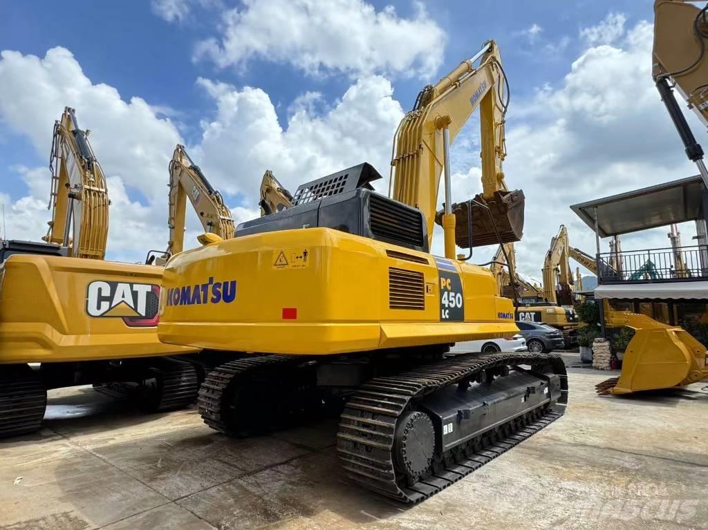 Komatsu PC 450 LC-8 حفارات زحافة