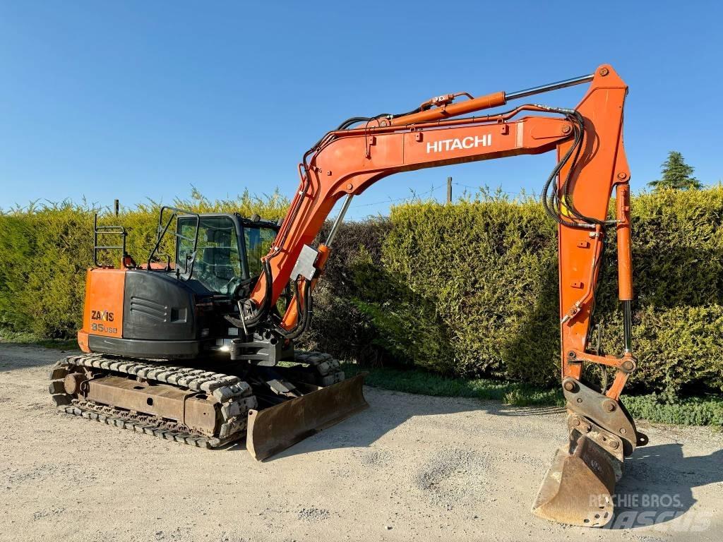 Hitachi ZX 85 US B-5 حفارات زحافة