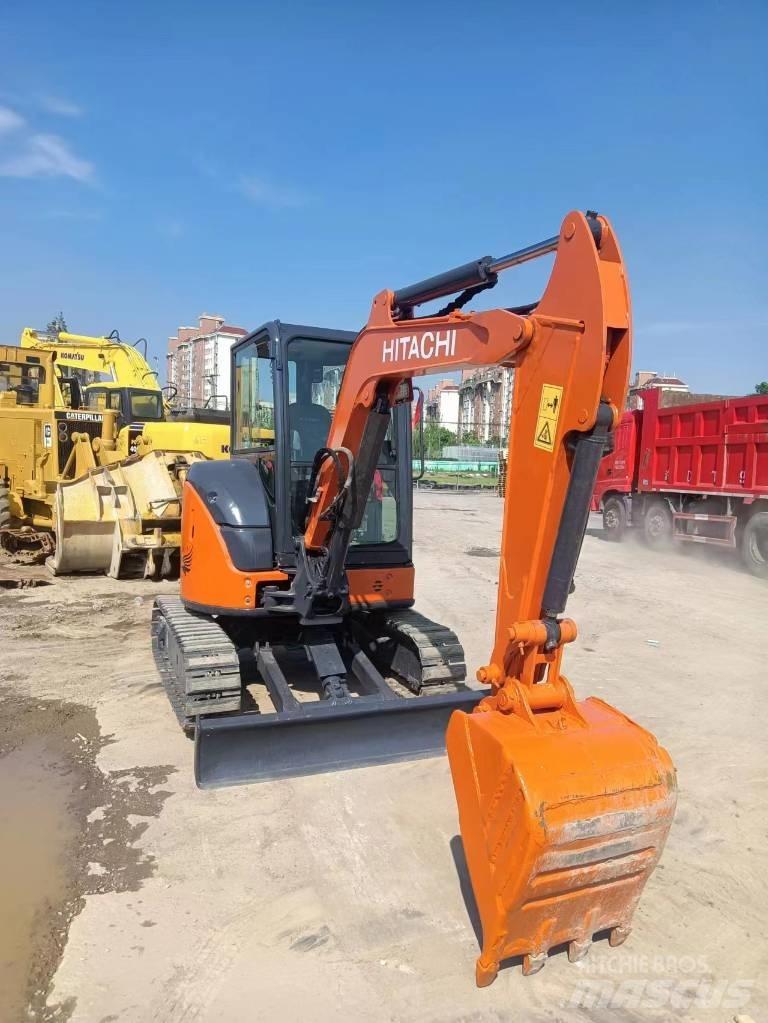 Hitachi ZX 35 U حفارات صغيرة أقل من 7 طن (حفارات صغيرة)