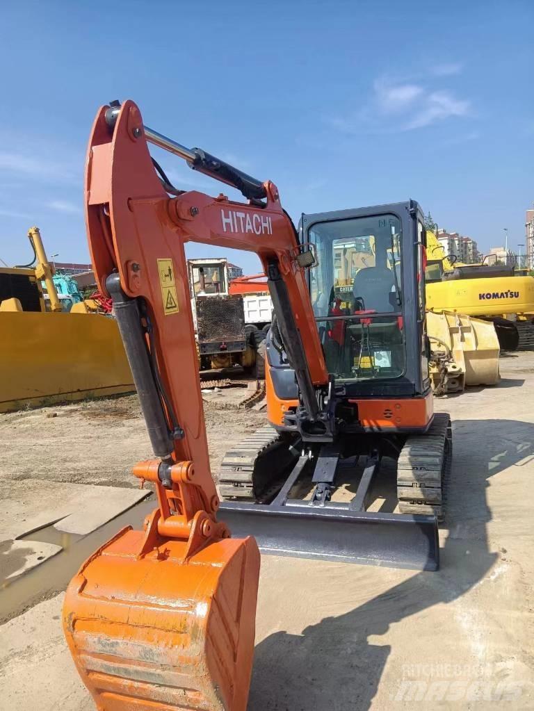 Hitachi ZX 35 U حفارات صغيرة أقل من 7 طن (حفارات صغيرة)