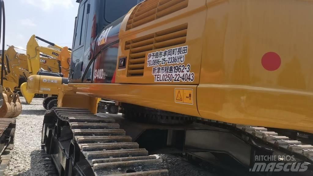 CAT 340 D L حفارات زحافة