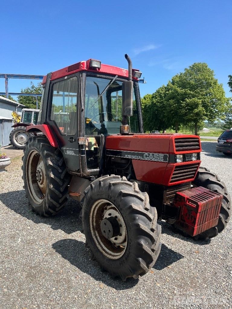 Case IH 685 XL الجرارات