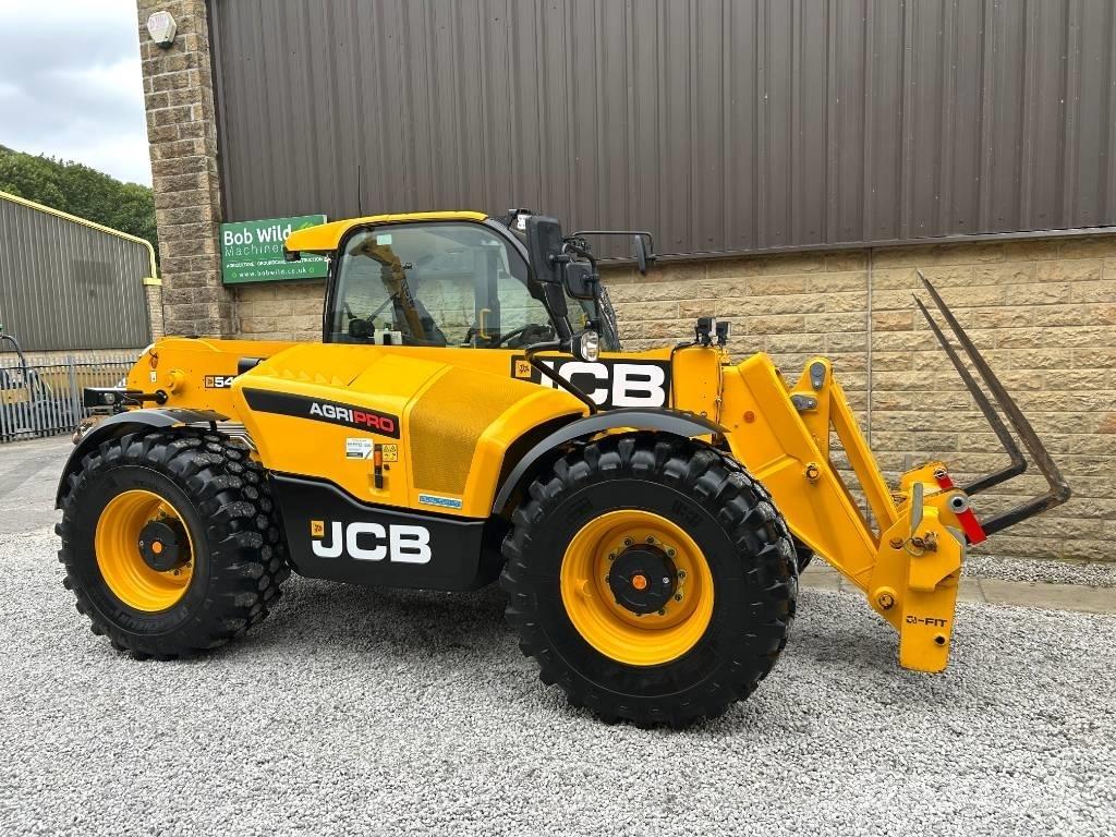 JCB 542-70 Agri Pro معدات مناولة لأغراض الزراعة