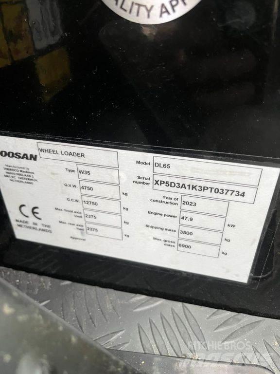 Doosan DL65 لوادر بعجل