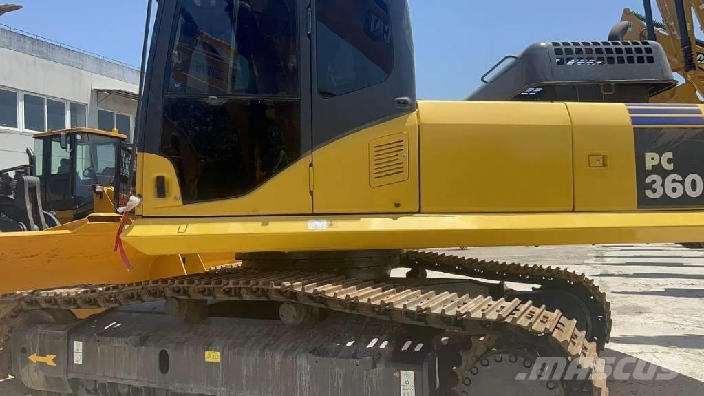 Komatsu PC 360-7 حفارات زحافة