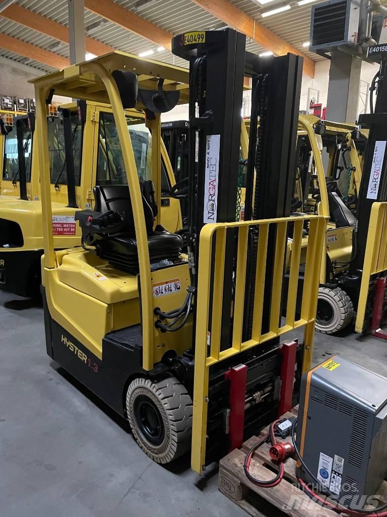 Hyster A1.3XNT شاحنات ذات رافعات شوكية تعمل بالكهرباء