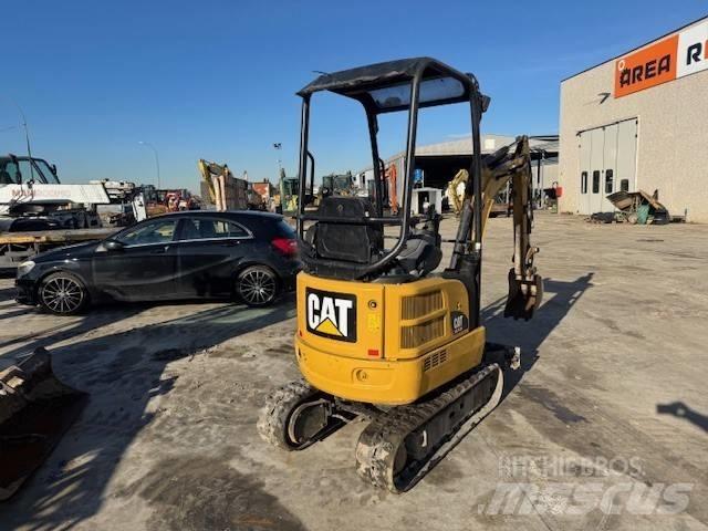 CAT 301.7 D حفارات صغيرة أقل من 7 طن (حفارات صغيرة)