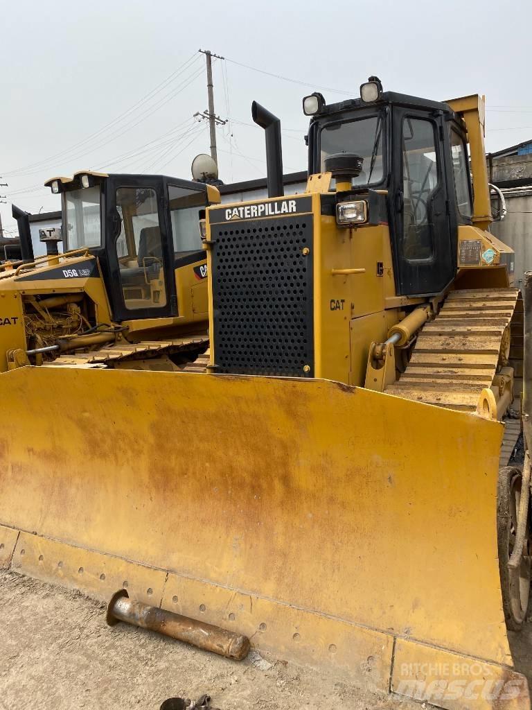 CAT D 5 M LGP بلدوزرات مجنزرة