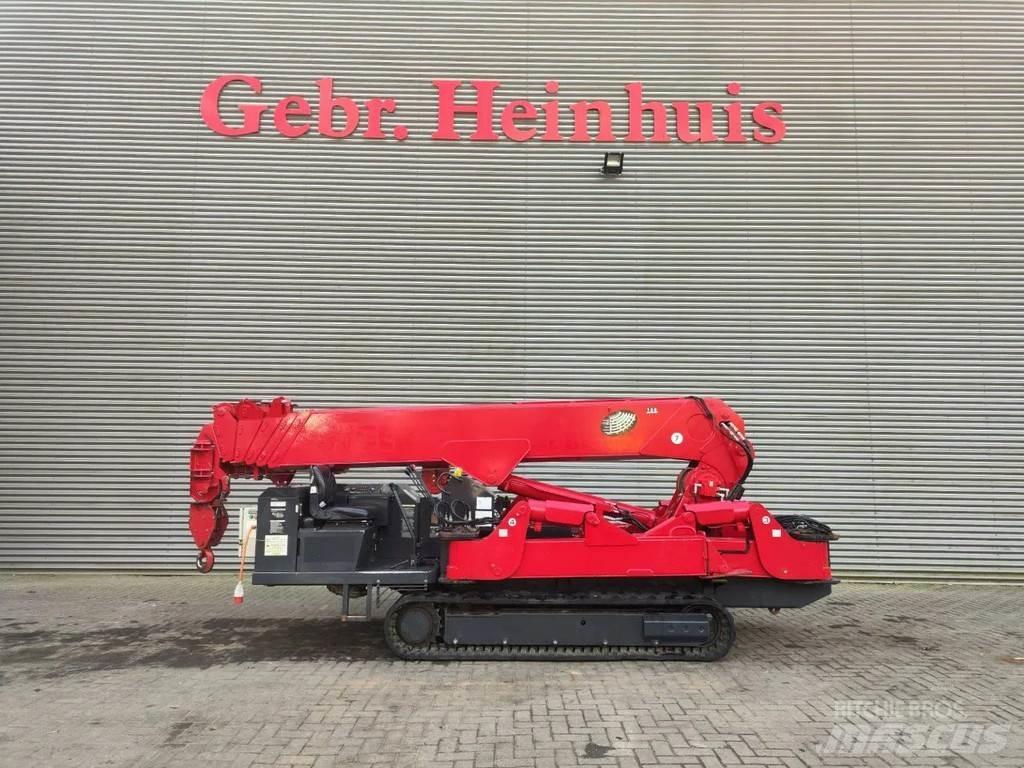 Unic URW 706 CDE رافعات مجنزرة