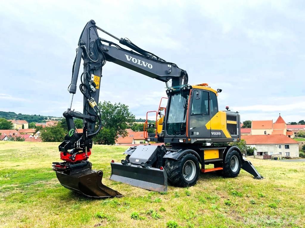 Volvo EW 160 E حفارات بعجل