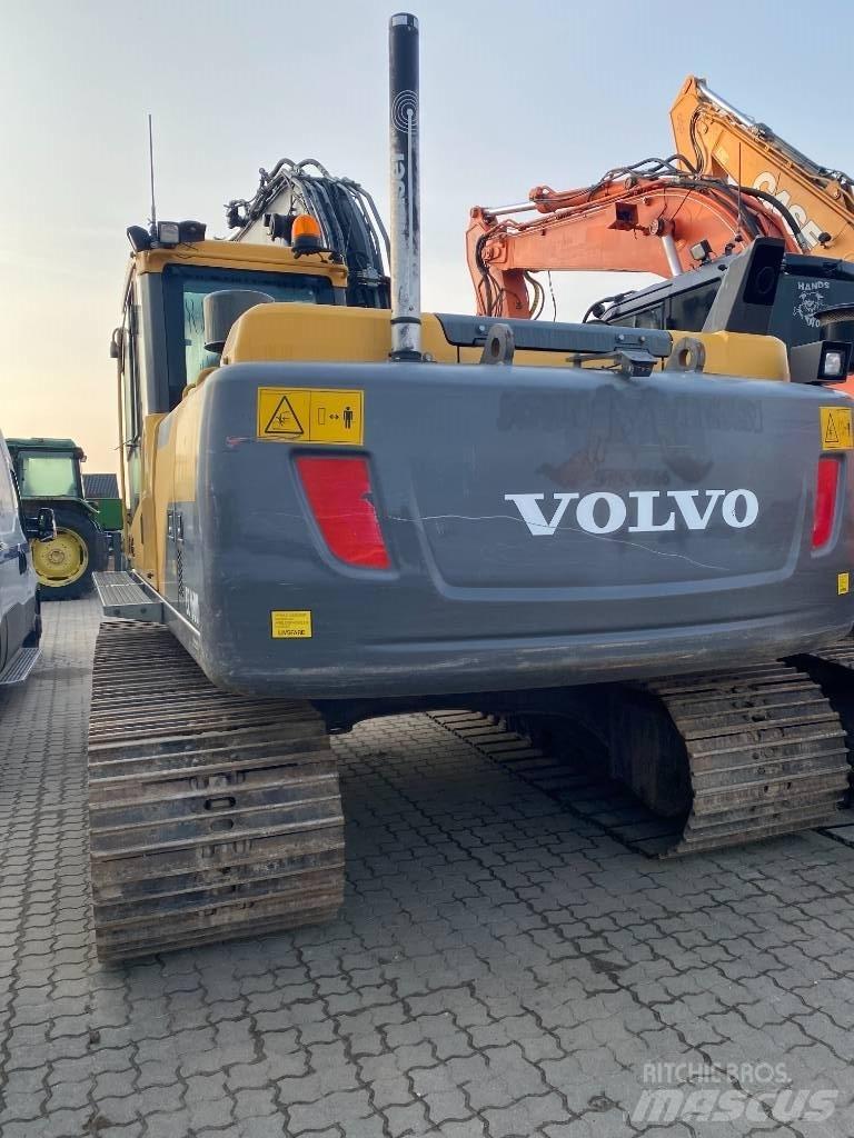 Volvo EC 160 حفارات زحافة