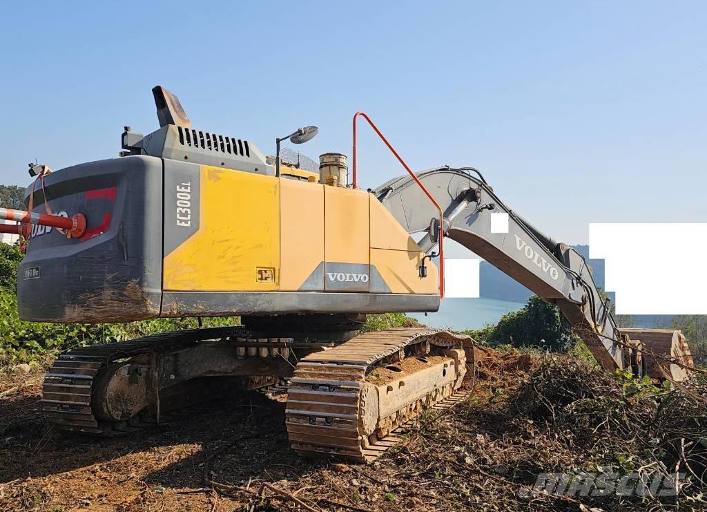 Volvo EC 300 EL حفارات زحافة